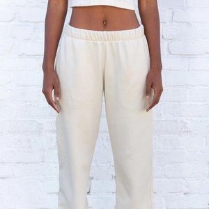 brandy melville cream rosa sweatpants